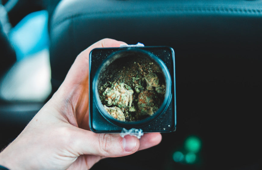 Consumir CBD o conducir: el Gobierno quiere que elijamos