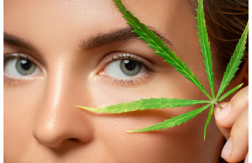 CBD: el nuevo ingrediente estrella en cosmética